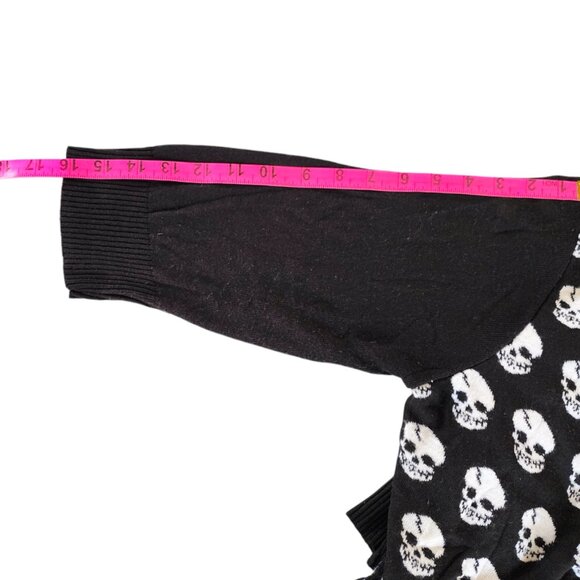 Torrid Goth Sexy Lace Skull Cardigan - Picture 6 of 11